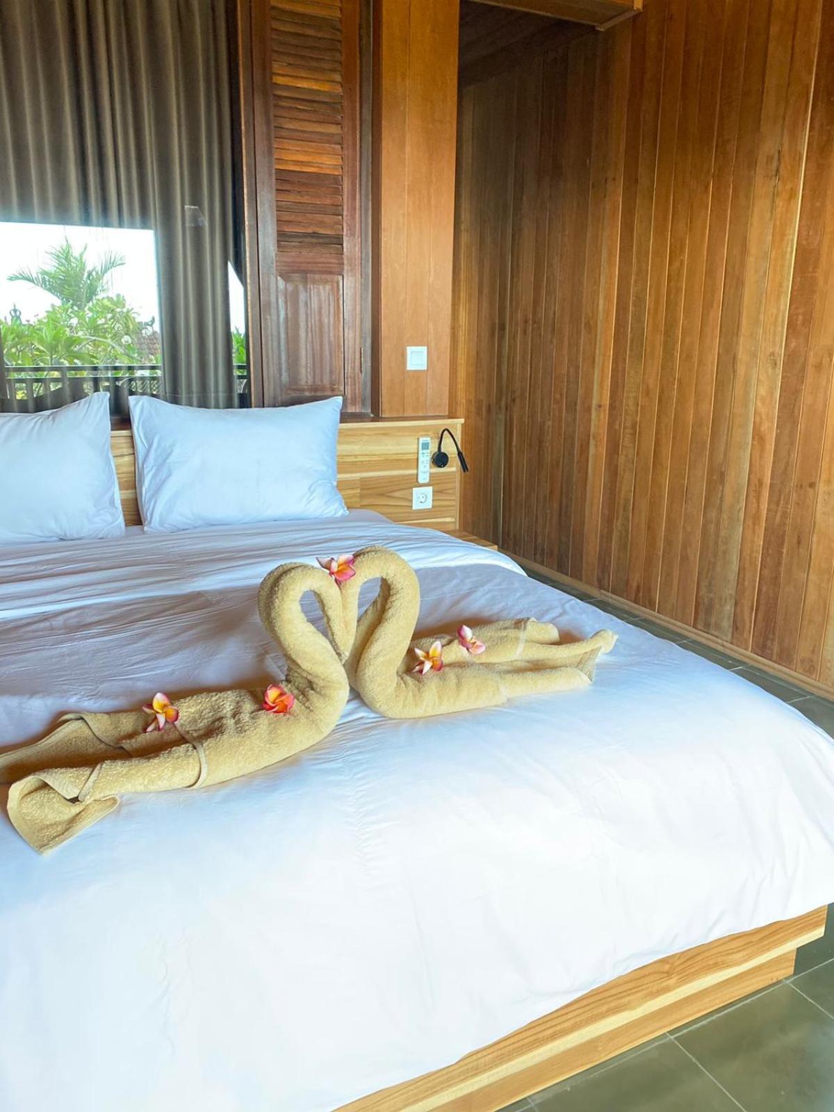 Putra'Lebah Amed Guest House Dış mekan fotoğraf