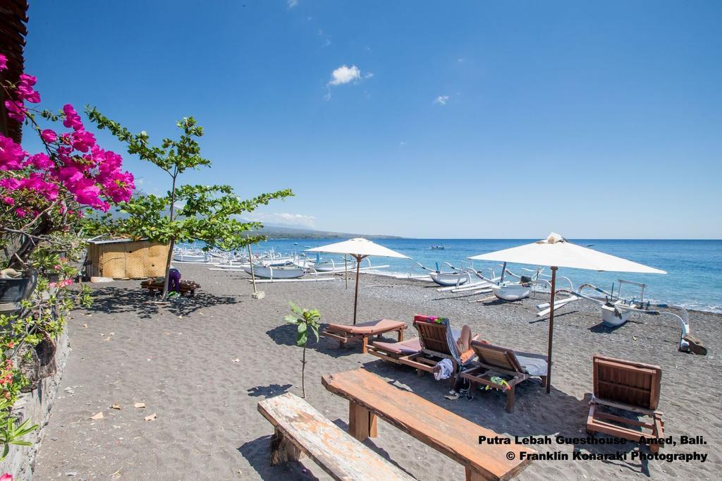Putra'Lebah Amed Guest House Dış mekan fotoğraf
