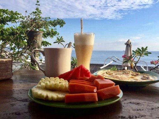 Putra'Lebah Amed Guest House Dış mekan fotoğraf